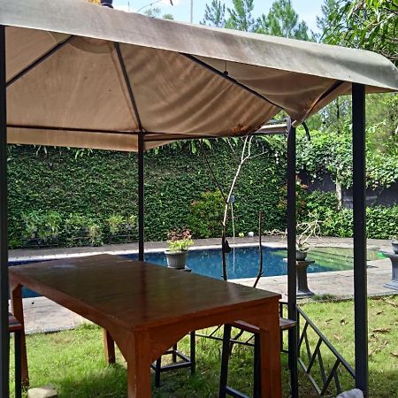 Villa Gathering Yuni Syahla Citaringgul المظهر الخارجي الصورة
