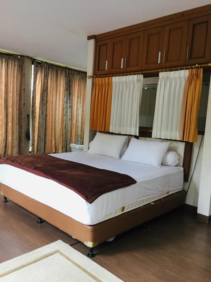 Villa Gathering Yuni Syahla Citaringgul المظهر الخارجي الصورة