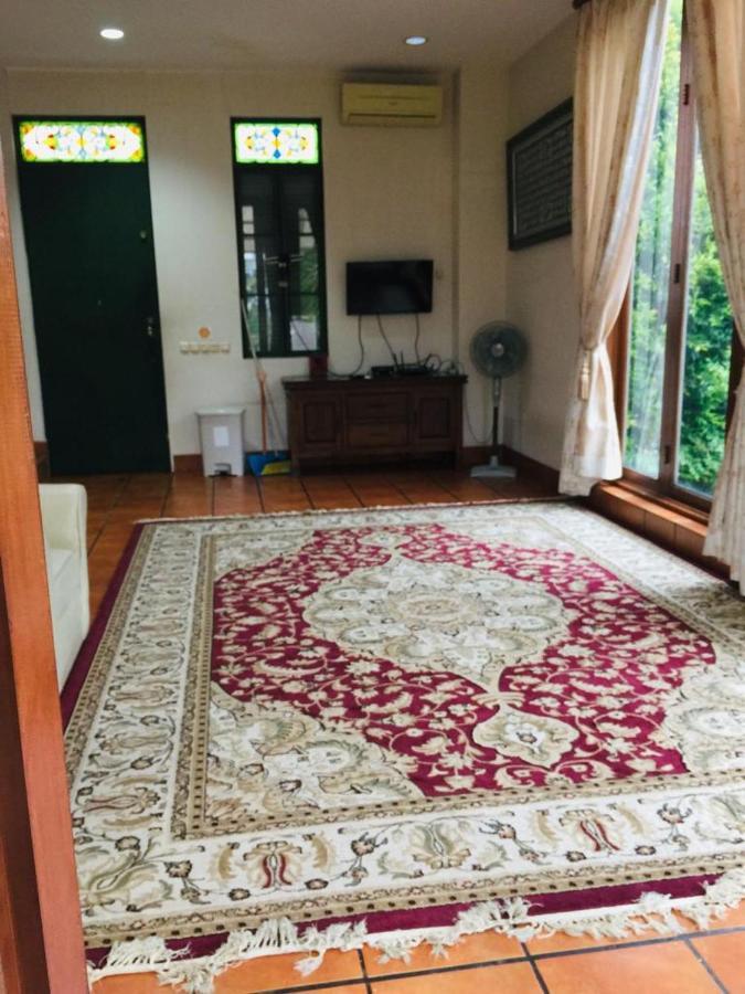 Villa Gathering Yuni Syahla Citaringgul المظهر الخارجي الصورة